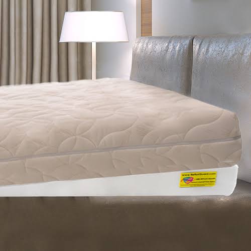 California King Bed Wedge E571085
