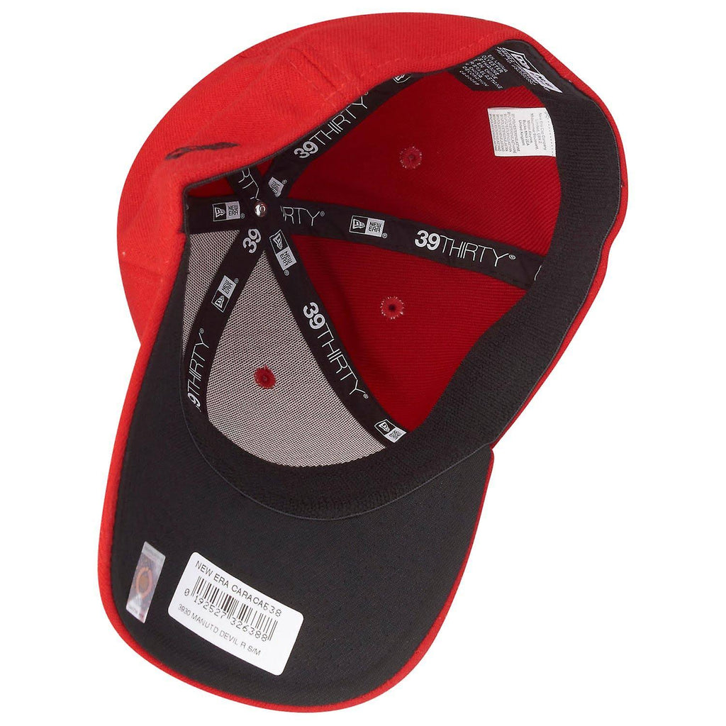 Red M/L Stretch Cap M914380
