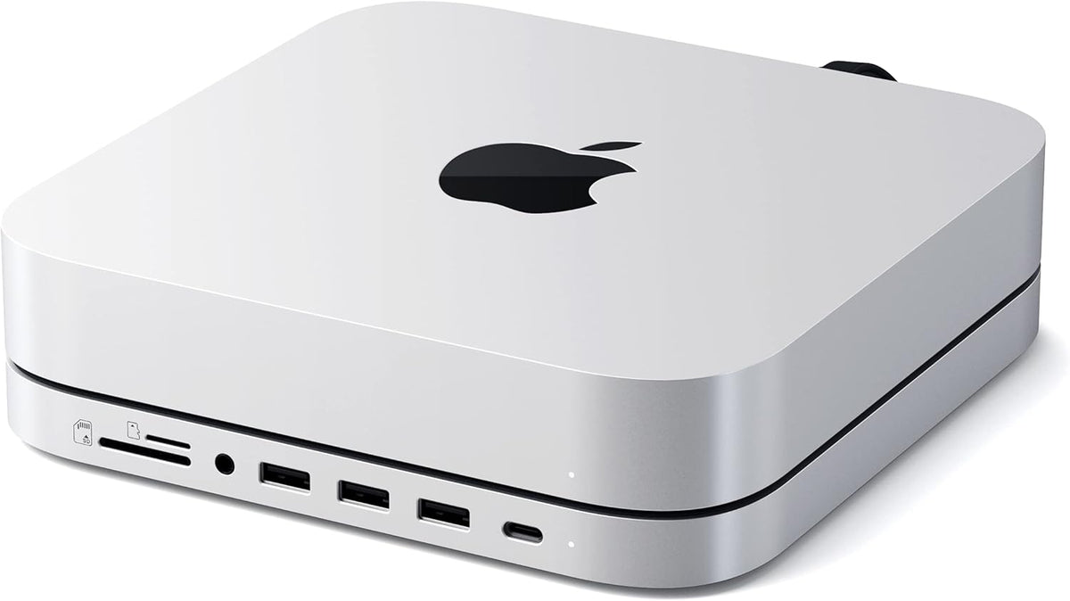 Silver USB-C Stand & Hub with SSD Enclosure C9977