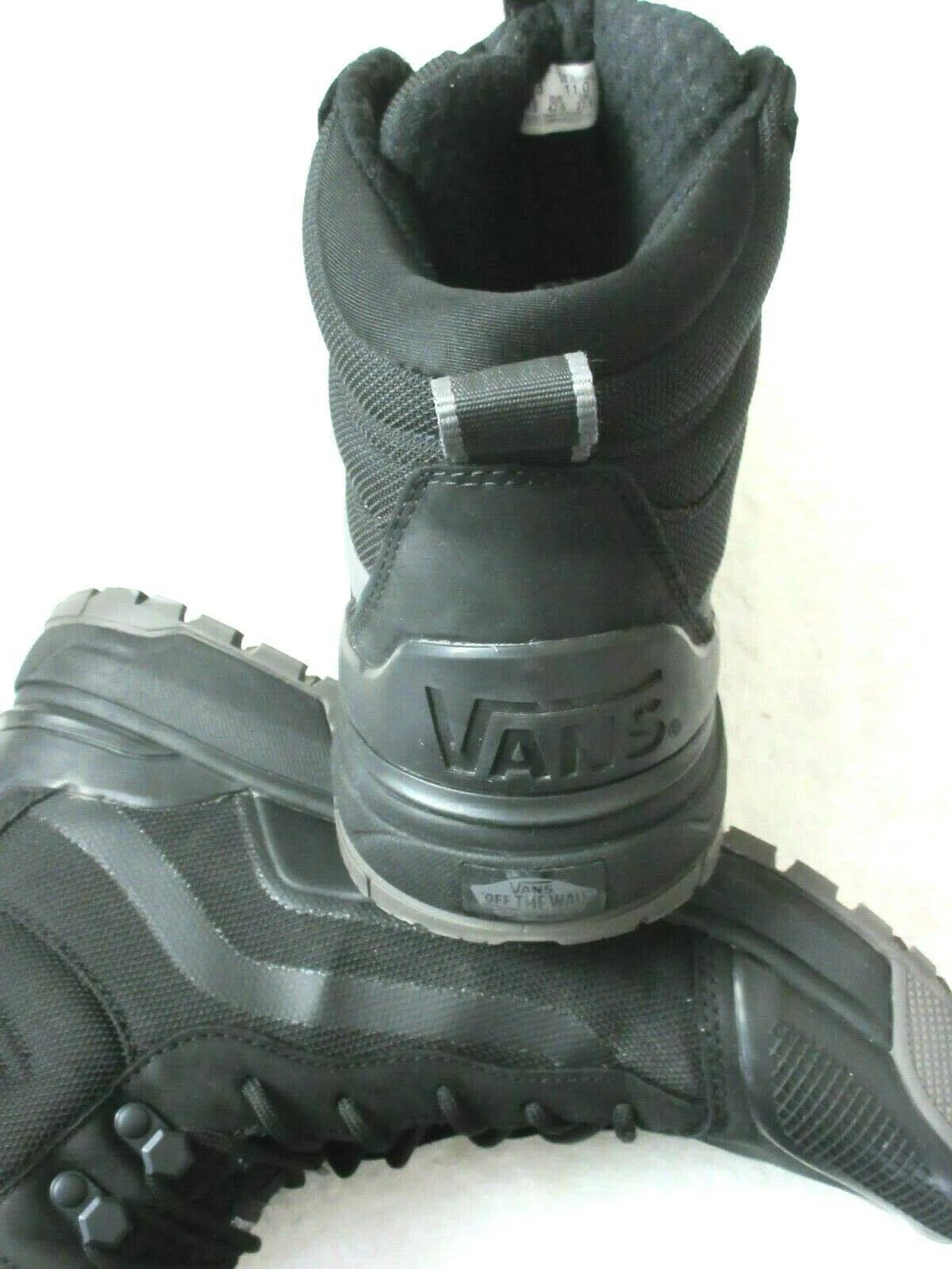 Black/Gray Gore-Tex Hi-Top Shoes Y90080