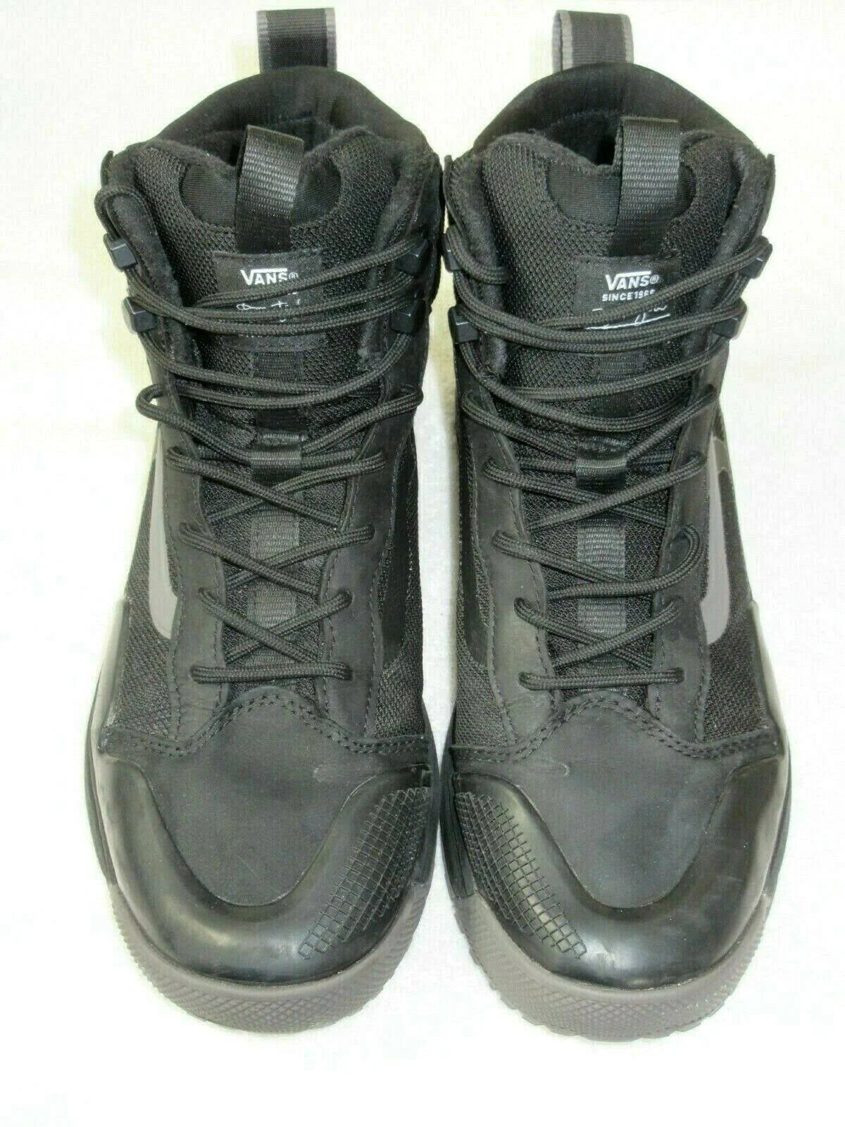 Black/Gray Gore-Tex Hi-Top Shoes Y90080
