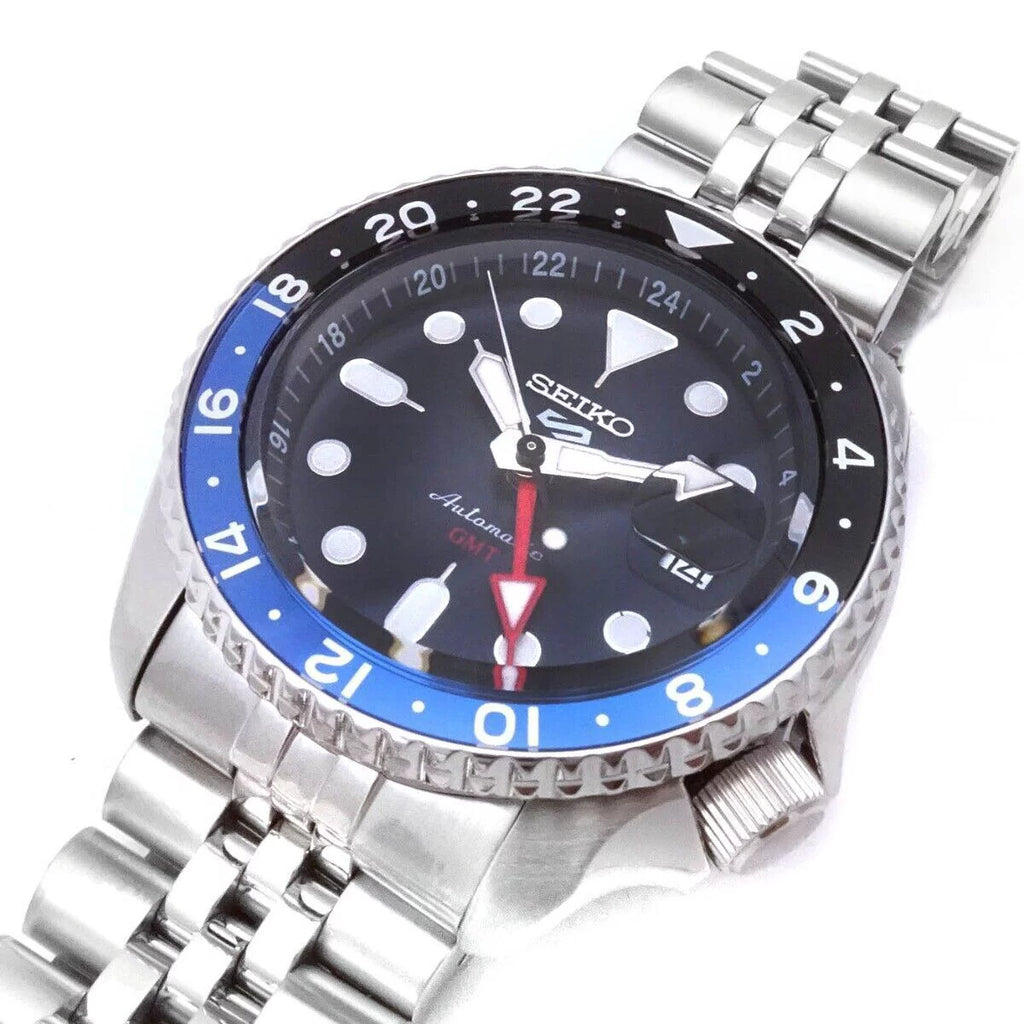 Black and Blue Bezel Watch E978