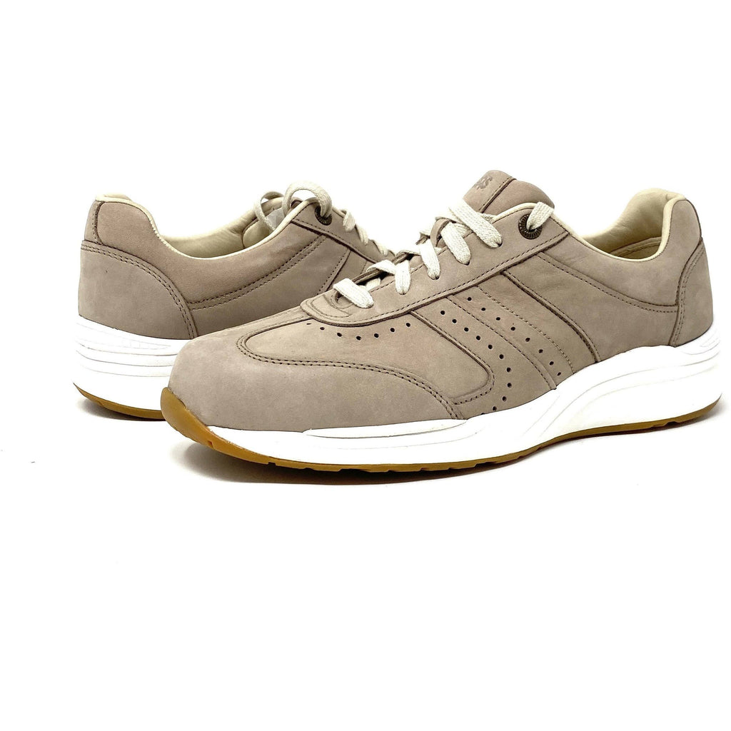 Camino Taupe 13 Wide Shoes C598790