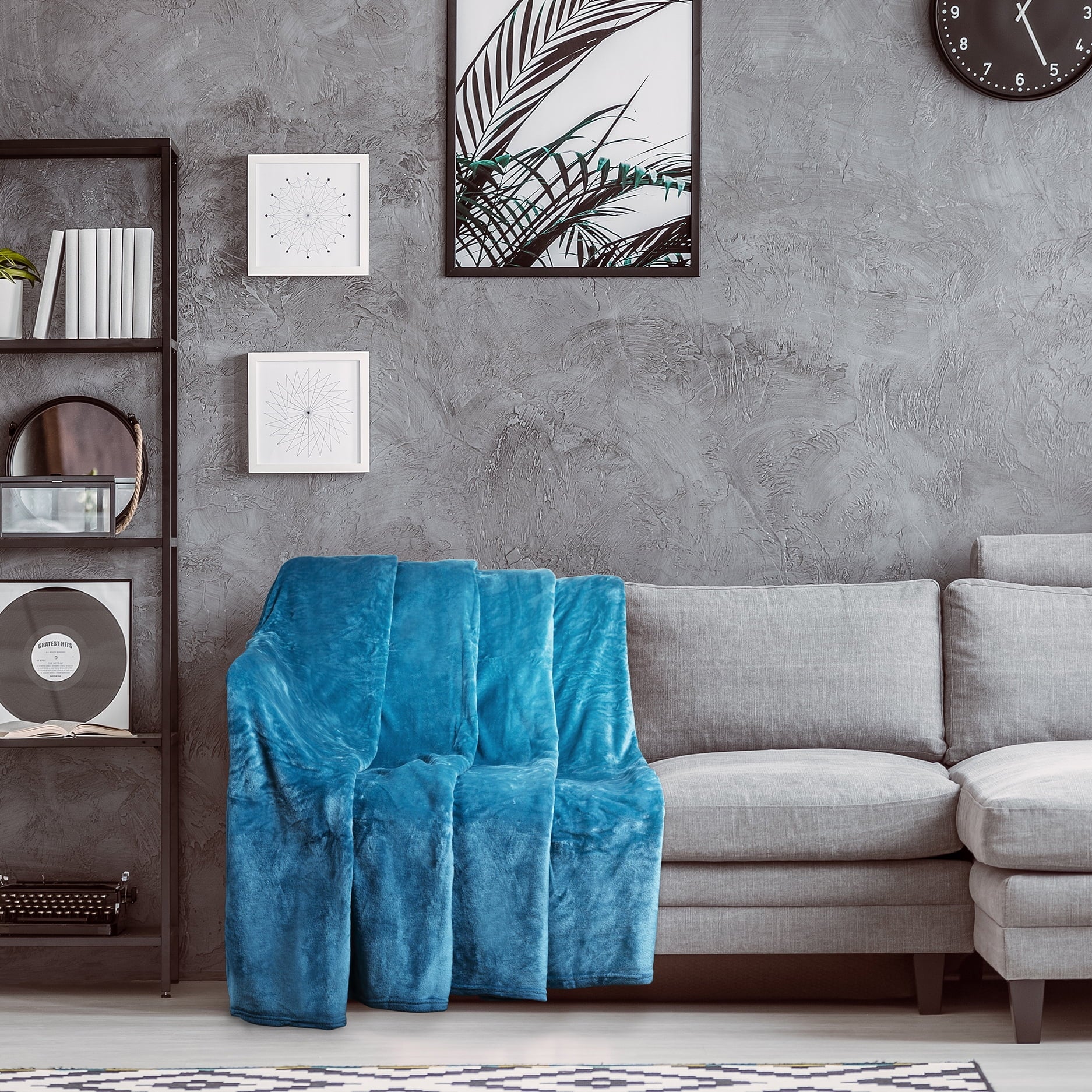 Blue Plush Microfiber Throw Blanket L61795